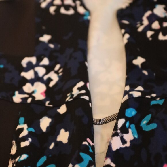 I ❤ Ronson Floral Block Bodycon Dress NWT Size Small - Picture 15 of 15